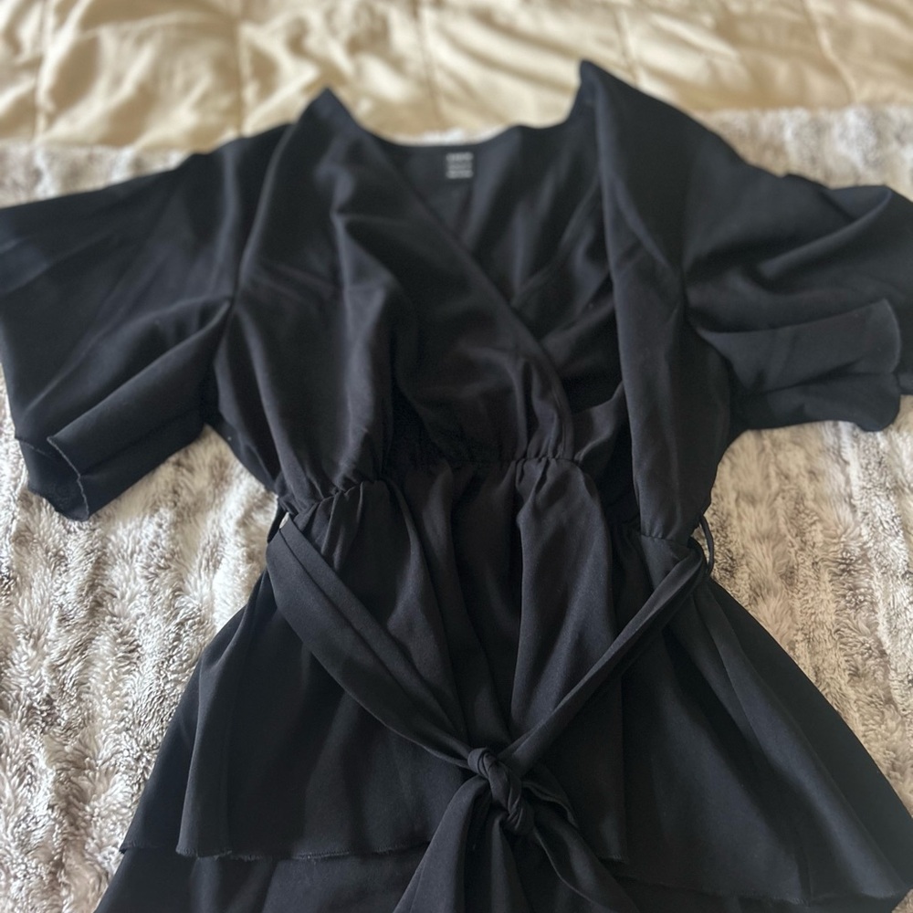SHEIN Black Wrap Blouse